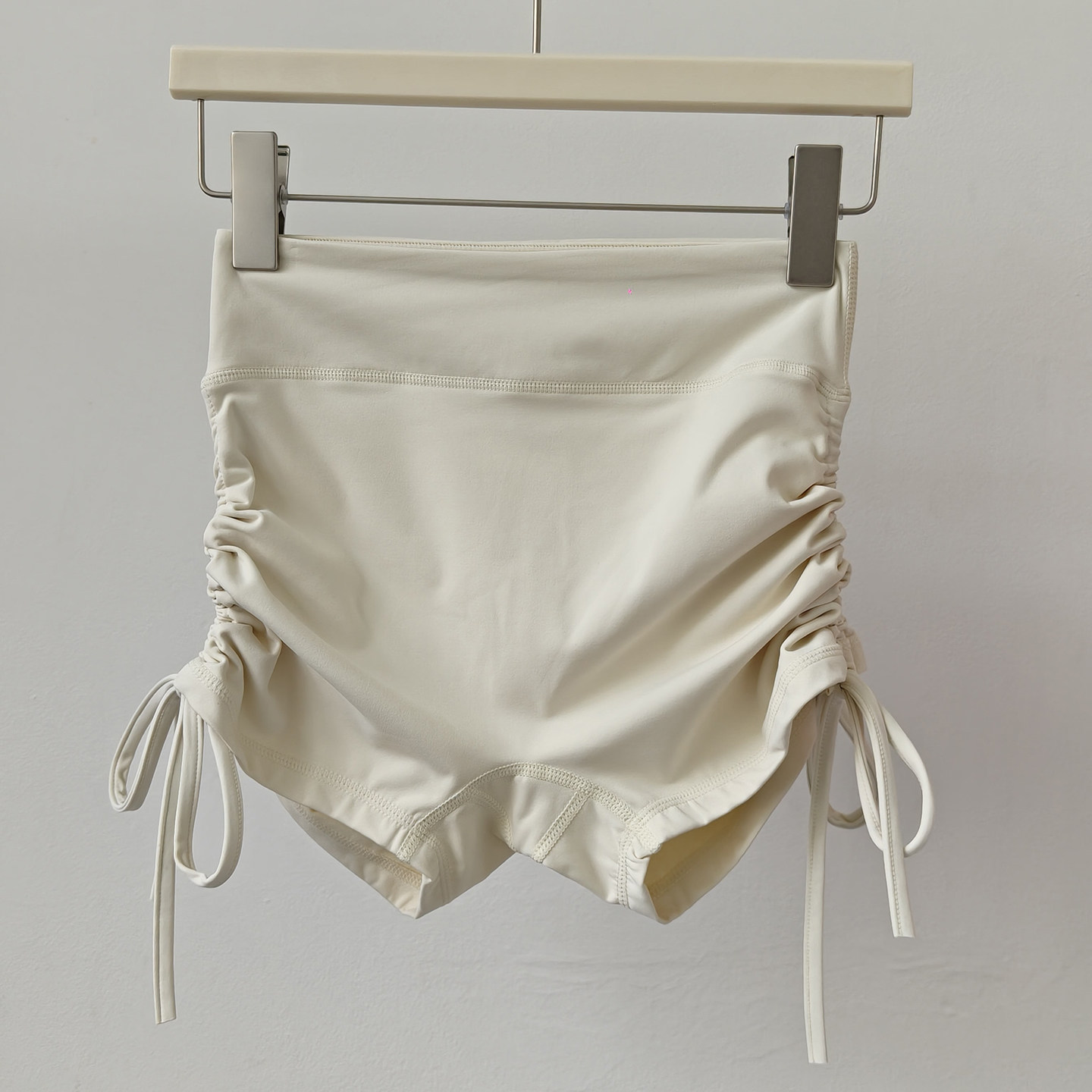 High-Waisted Yoga Shorts for W - огляд і ціна Pilates Yoga Hot