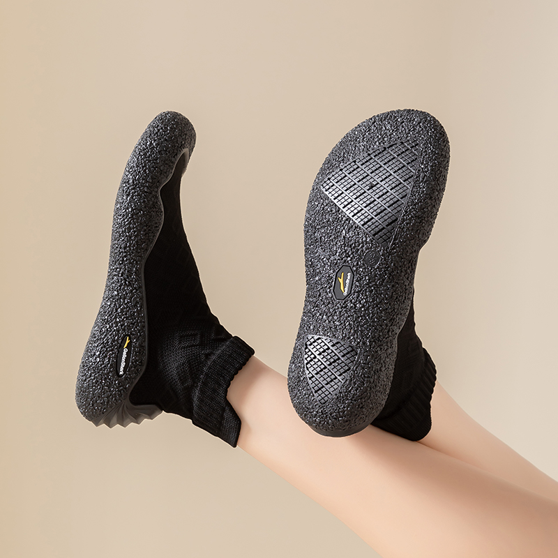 GallonShark Lightweight Barefo - огляд і ціна Pilates Yoga Class